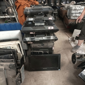 深圳回收電腦個(gè)人閑置處理，英耀高效回收，快速變現(xiàn)